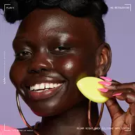 Plump Right Back Silicone Applicator